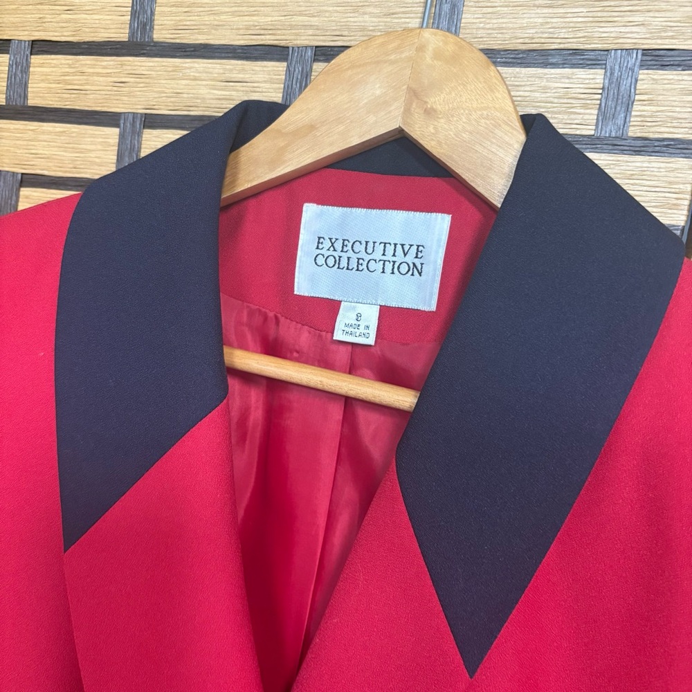 Executive Collection Red And Black Blazer And Ski… - image 5